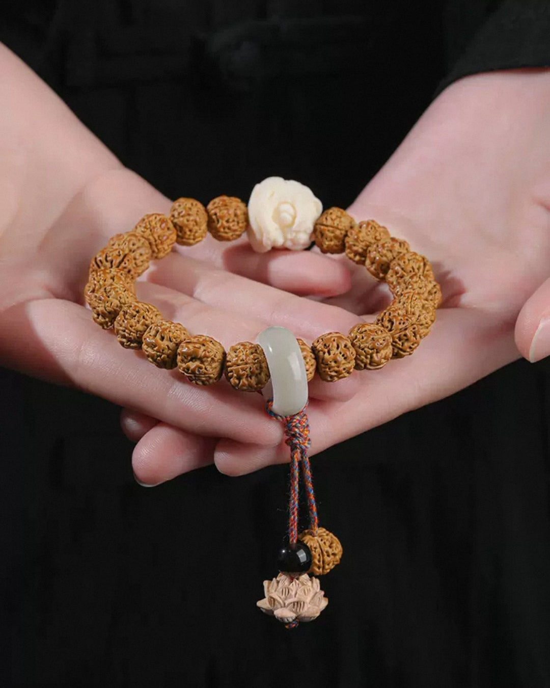 Lotus Waking Lion Vajra Bodhi Seed Strings