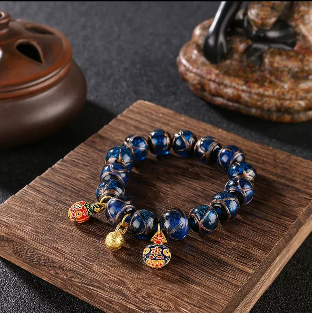 Blue Scented Gray Glaze String