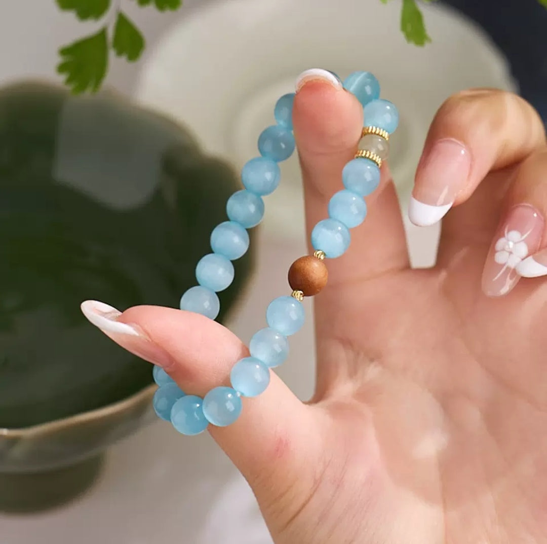 Blue Cat's Eye String bracelet