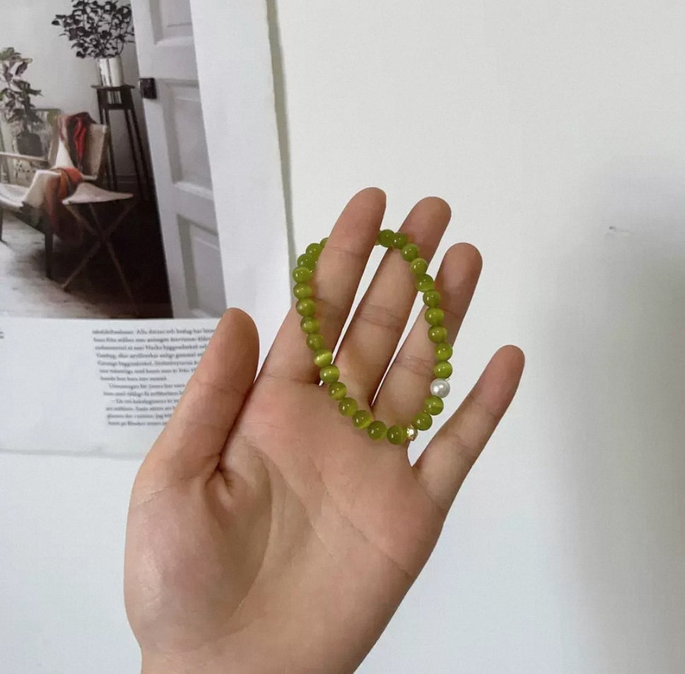 Olive Green Cat's Eye Bracelet