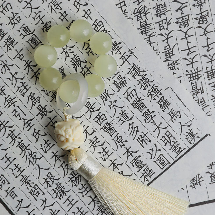 Green Glaze Waking Lion Ivory Fruit Handle Piece