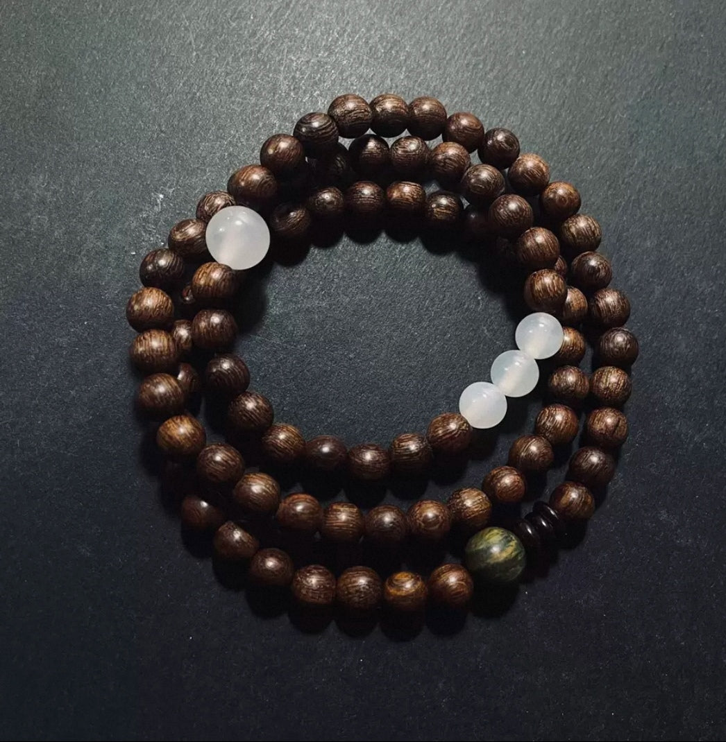 Golden Sandalwood Strings