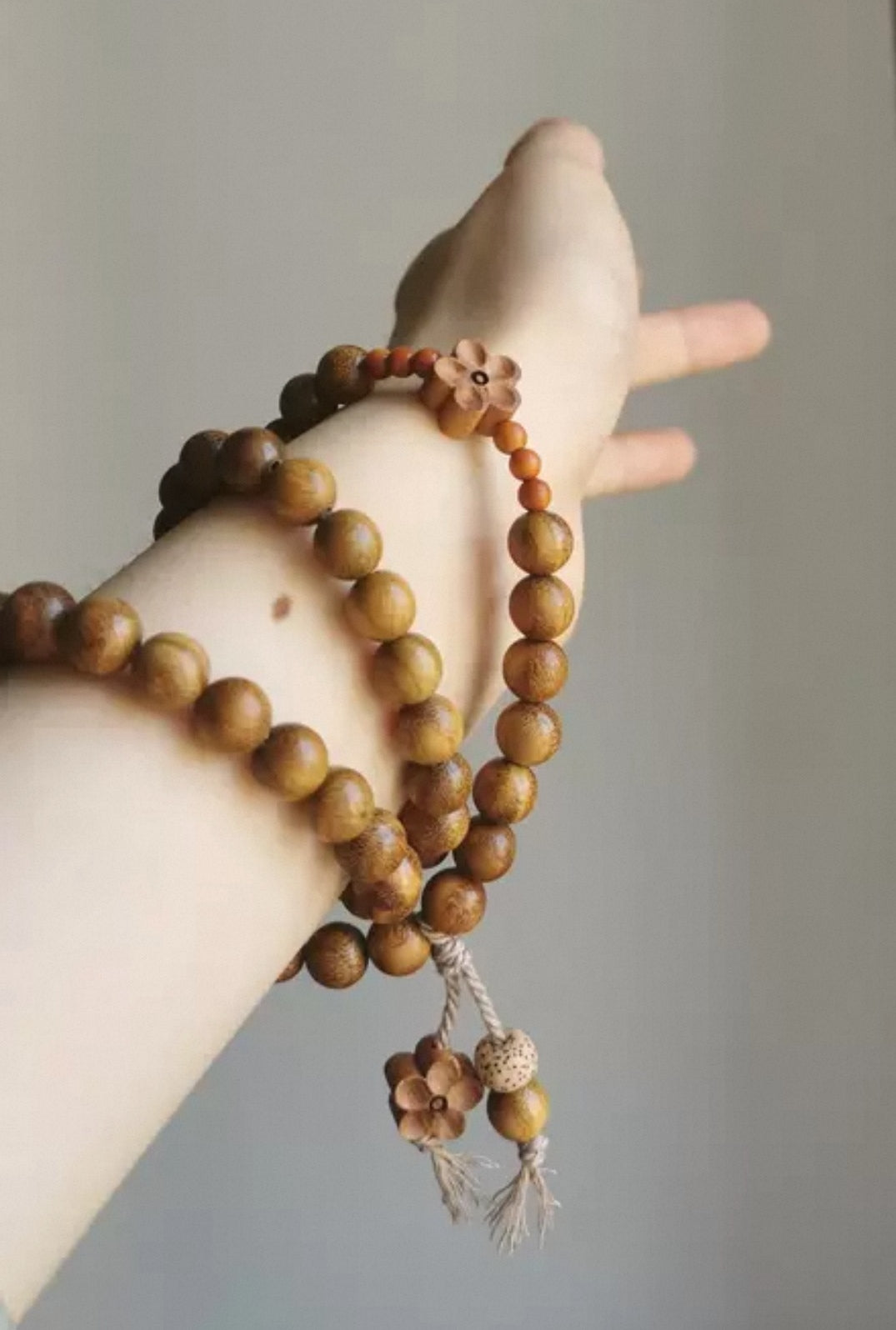 Green Sandalwood Double Loop Bracelet