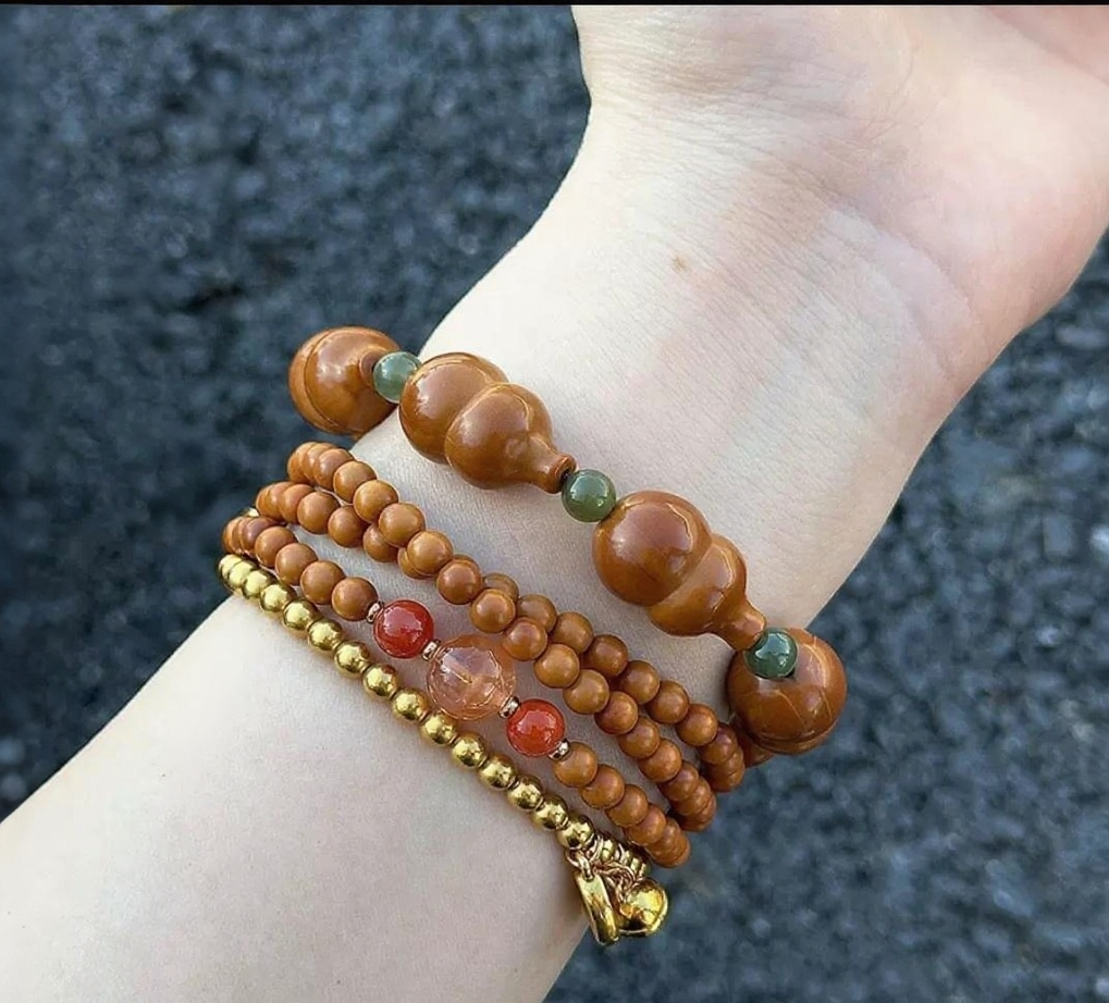 Gourd Shaped Olive Kernel Rosary